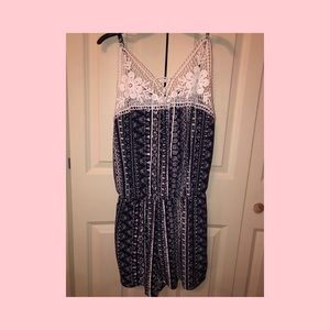 Cute romper , fitted , silky material